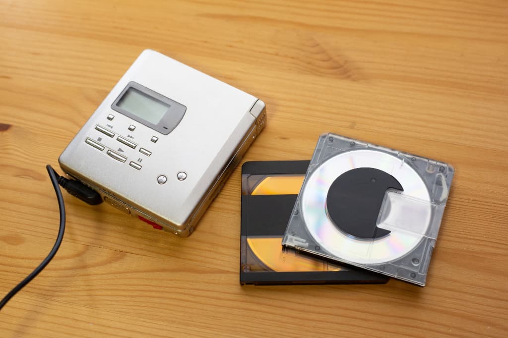 オーディオ機器 MDプレーヤー